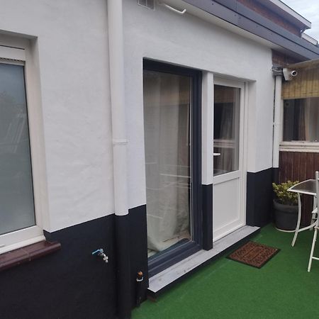 ברינגן Modern Lux Studio מראה חיצוני תמונה